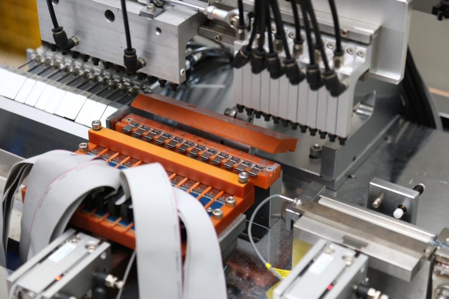 生產(chǎn)設(shè)備